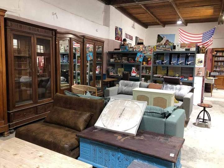 Vendeur de meubles Courthézon